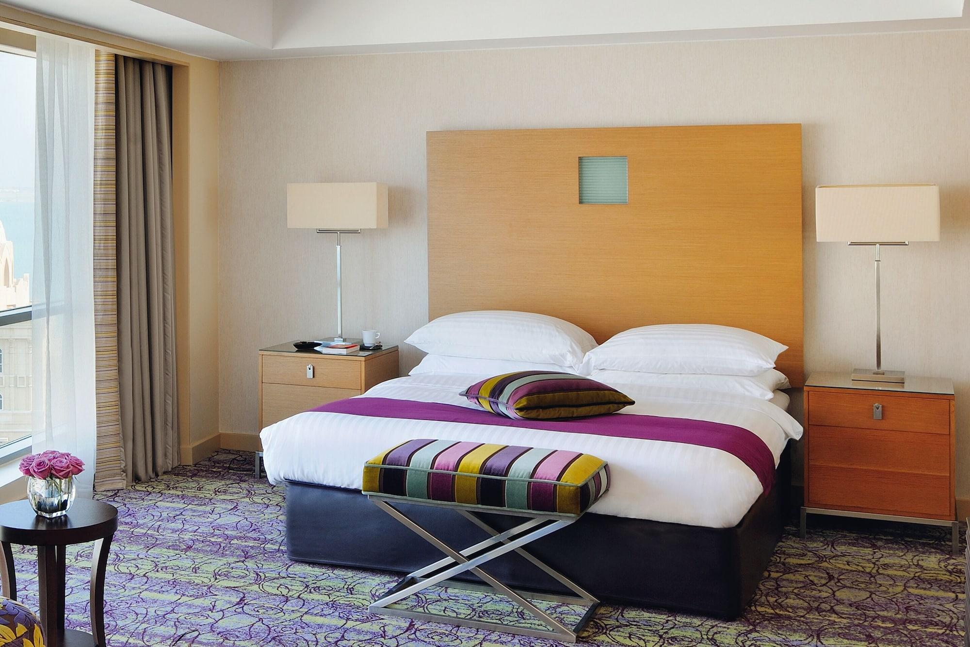 Qabila Westbay Hotel By Marriott Доха Екстер'єр фото A bedroom at the hotel
