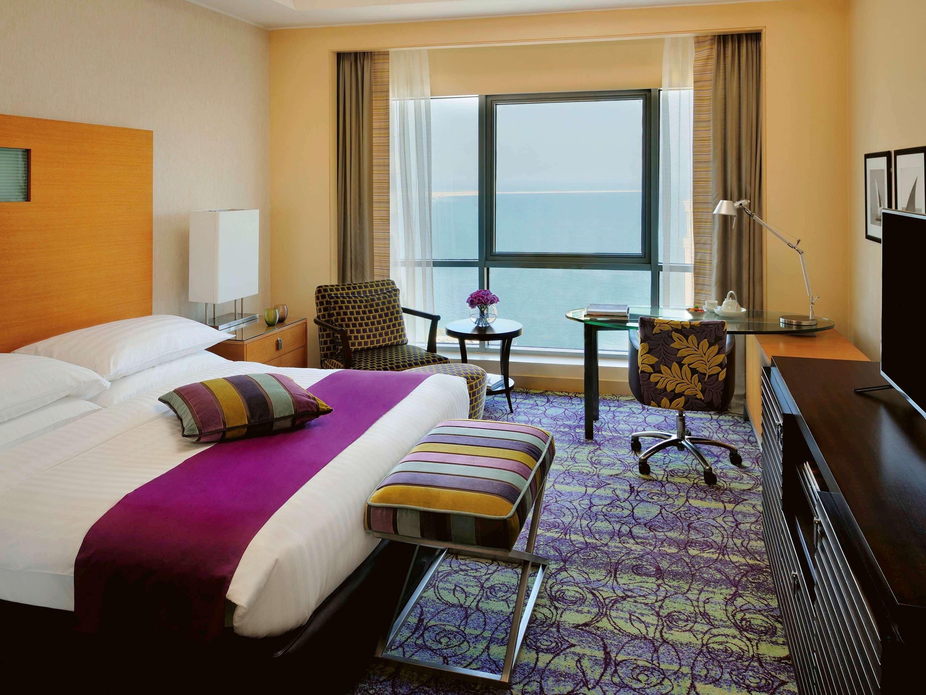 Qabila Westbay Hotel By Marriott Доха Екстер'єр фото A room at the hotel