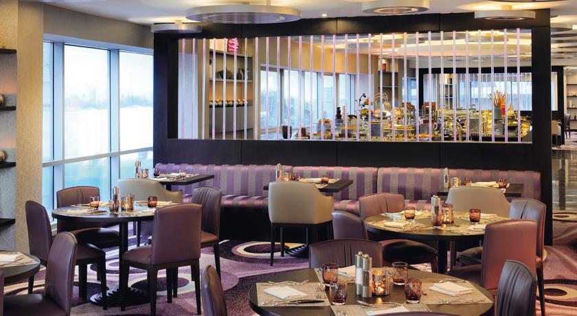 Qabila Westbay Hotel By Marriott Доха Екстер'єр фото The interior of the restaurant