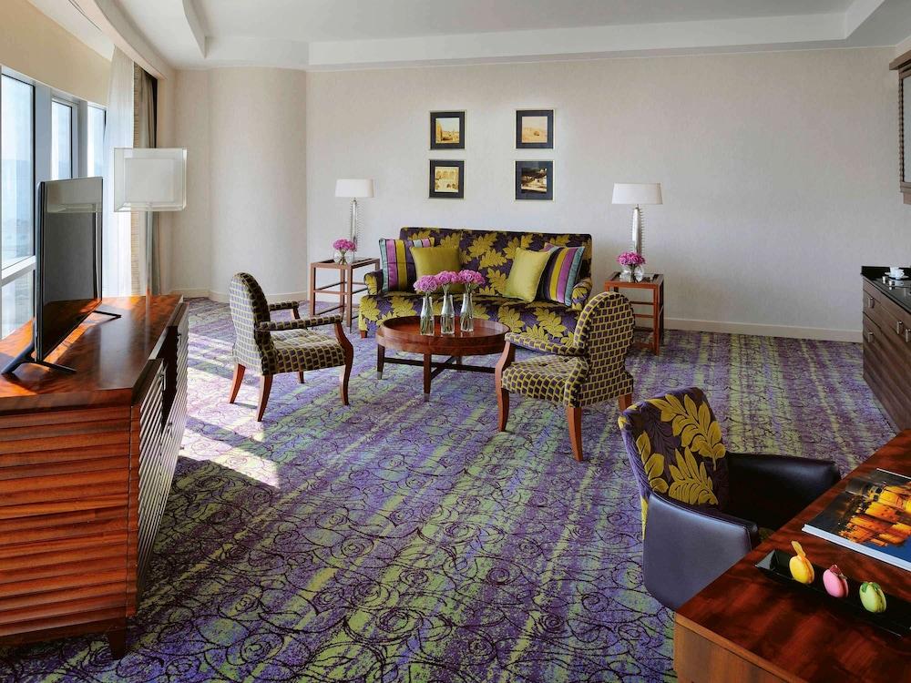 Qabila Westbay Hotel By Marriott Доха Екстер'єр фото A suite at the hotel