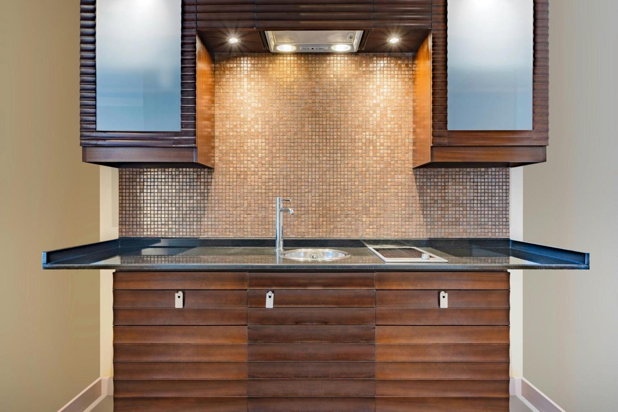 Qabila Westbay Hotel By Marriott Доха Екстер'єр фото A kitchen with a single-bowl sink